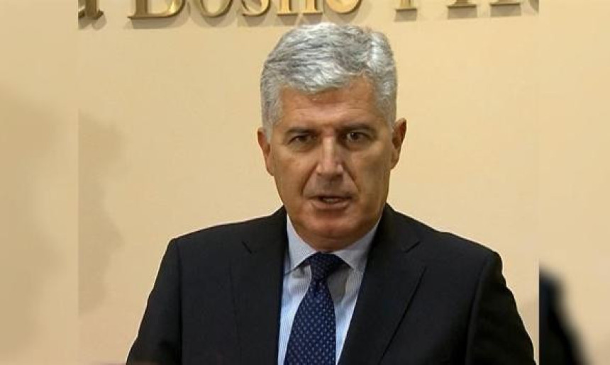 Nema novca od MMF bez rješenja akciza na naftu