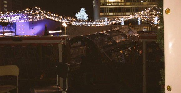 Kamion uletio na vašar - 12 mrtvih