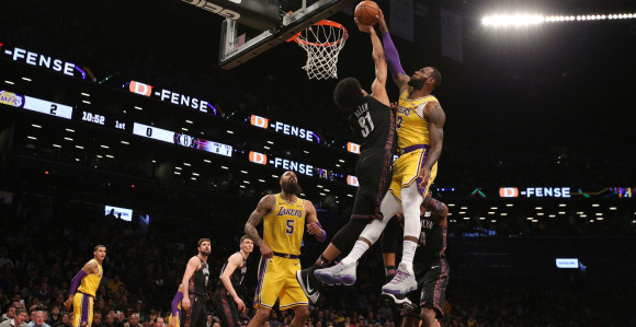 Video: Lebrone, ovo je baš zabolelo!