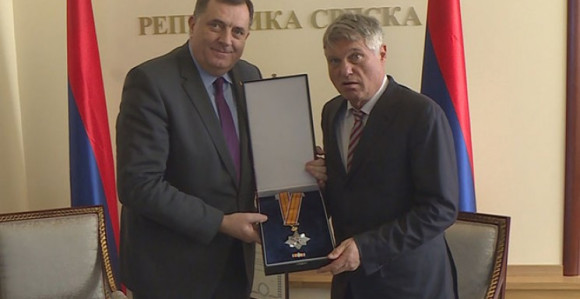 Od Tita i Dodika dobio orden