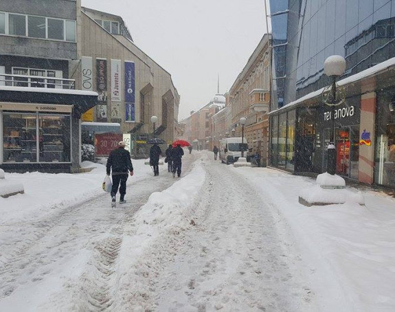 Snijeg napravio velike probleme