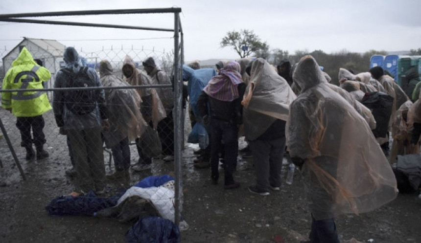 Македонија затворила границу са Грчком