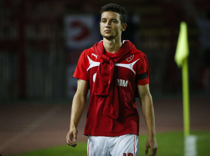 Jokohama puna Zvezdaša: Babunski ide kod Vijeire?!