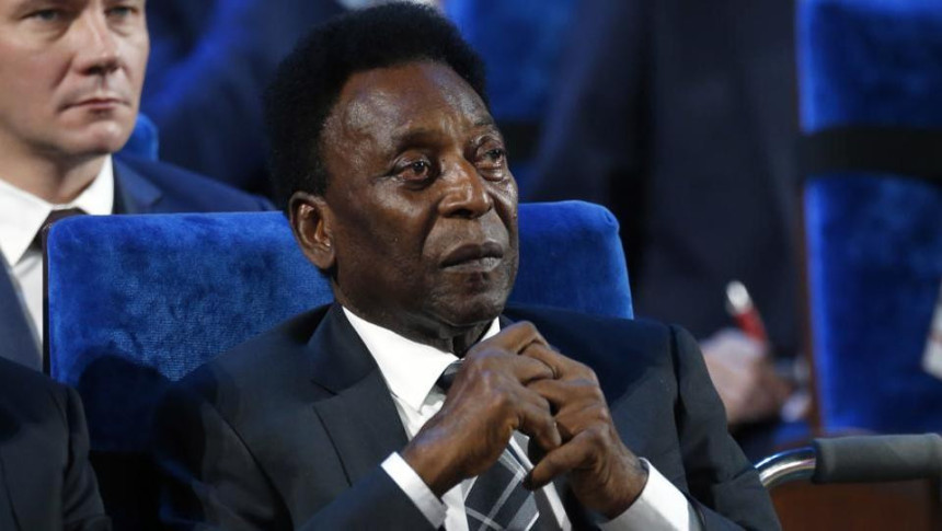 Laž! Pele je dobro, nije u bolnici!