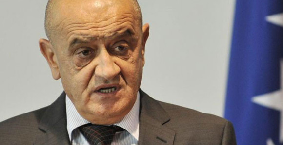 Kolinda smirila histeriju u BiH