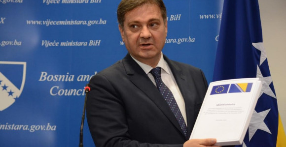 Jedno pitanje, a različit odgovor