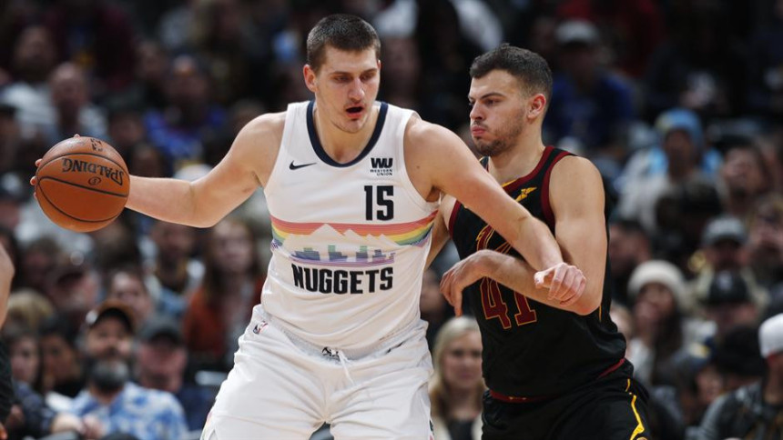 ''Strašni'' Jokić i Denver gaze, Kingsi slavili uz zvuk sirene!