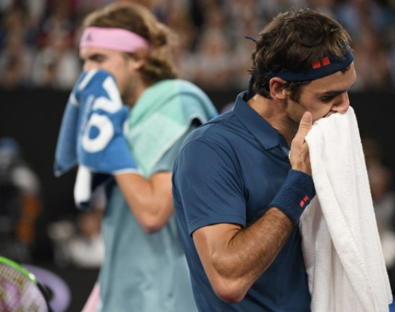AO: Cicipas izbacio Federera!