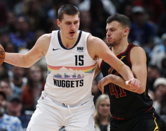 ''Strašni'' Jokić i Denver gaze, Kingsi slavili uz zvuk sirene!