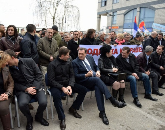 Dodik na mitingu podrške Pavloviću