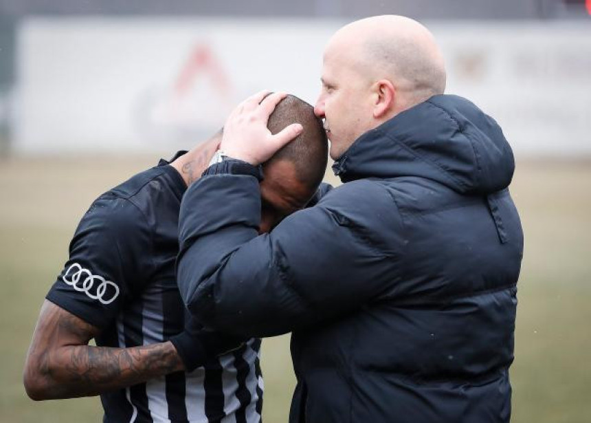 Partizan: Svako normalan osudiće napad na Evertona!