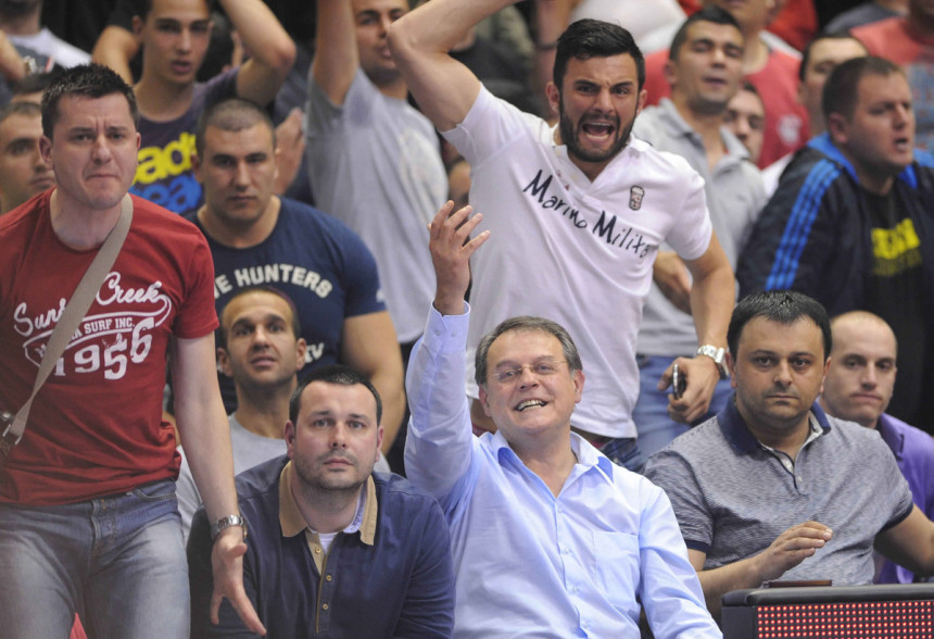 ''Grobari'' ponovo vrijeđali i psovali Čovića!