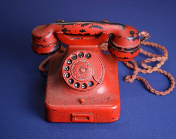 На аукцији продат Хитлеров телефон