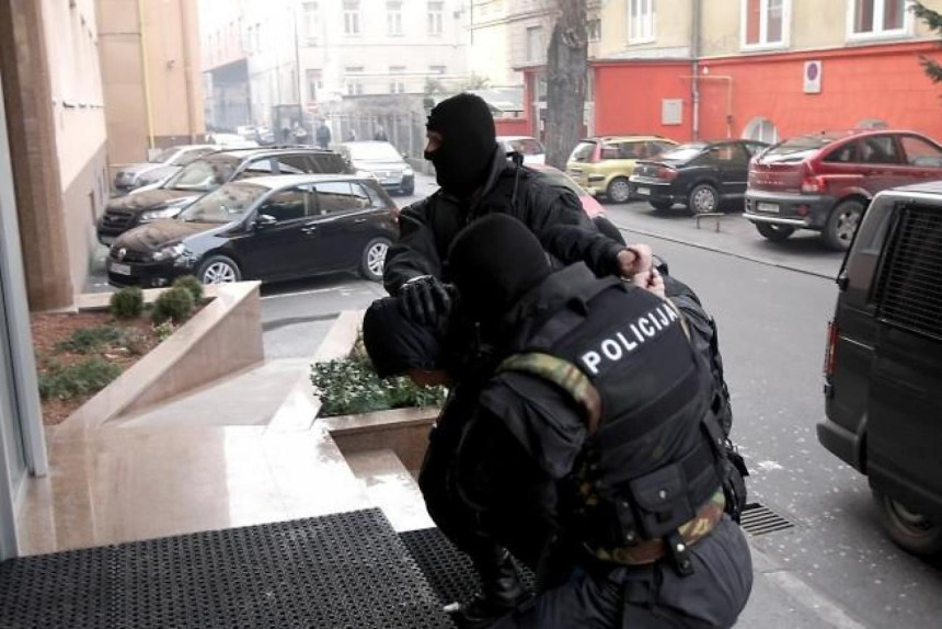 Uhapšen direktor puteva kantona