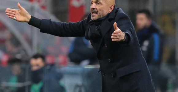 Inter posrće, Spaleti pod pritiskom!