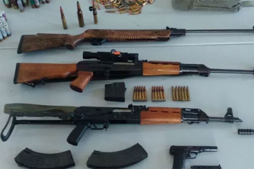 Приједор: Полиција пронашла оружје