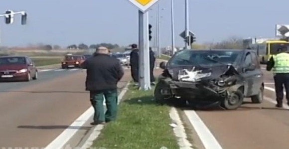 Težak udes na Pančevačkom putu