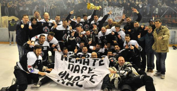 Хокеј: Партизан и трећи пут добио Звезду за одбрану титуле!