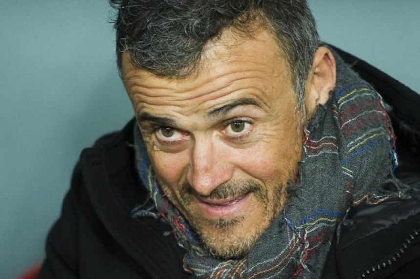 Enrike: Spavate dok pričam, zar sam vam toliko dosadan?!