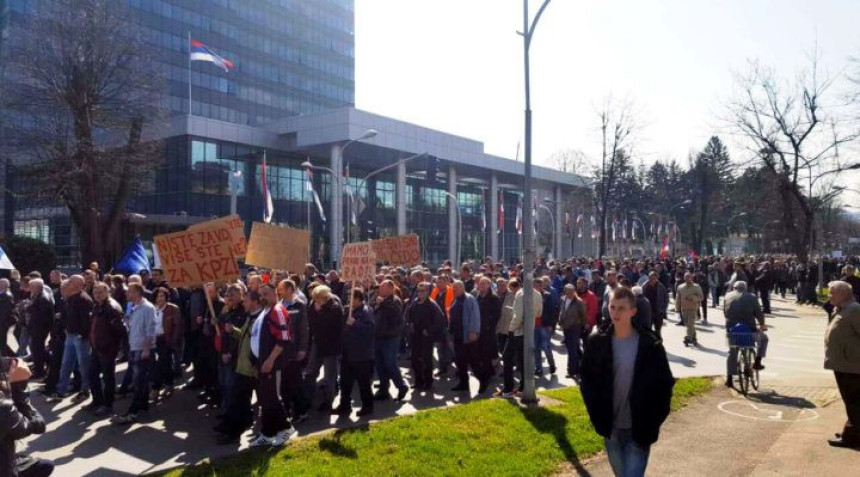 Радници најавили блокаду пруге