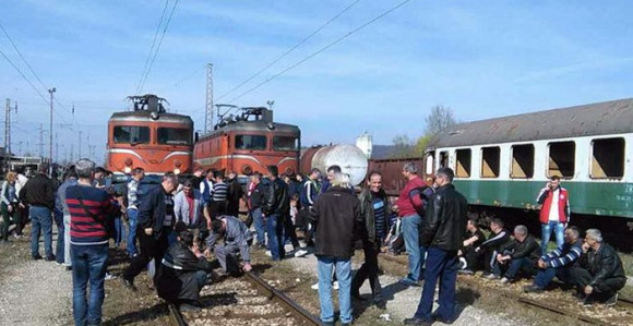 Pruga još pod blokadom 