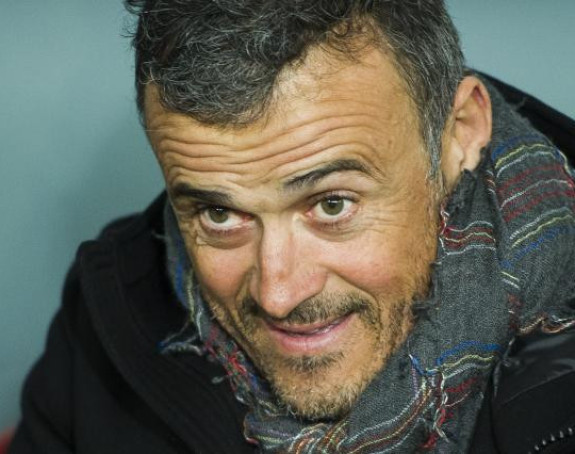 Enrike: Spavate dok pričam, zar sam vam toliko dosadan?!