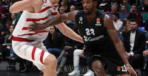 EL: "Fenjeraš" pobijedio poslije dva mjeseca!