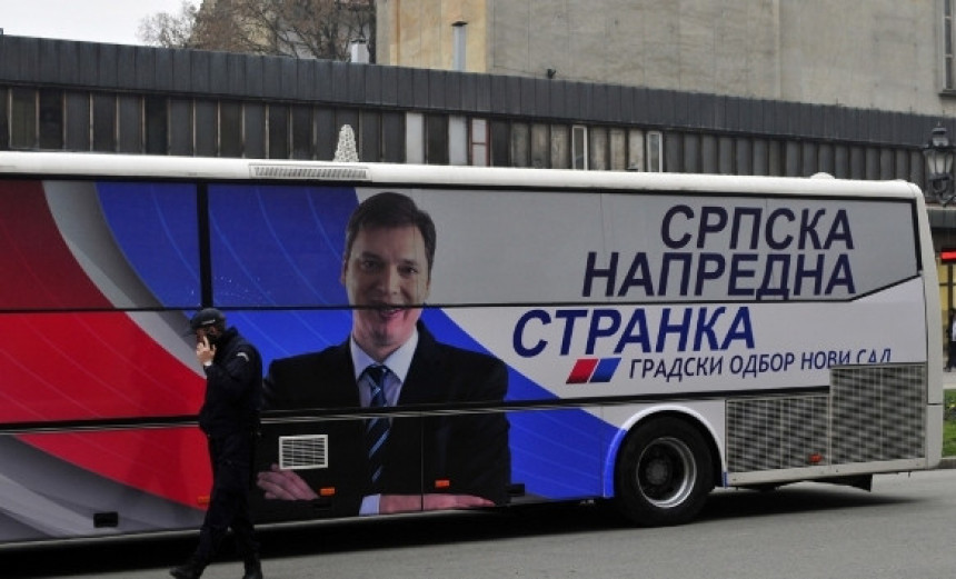 Naprednjaci zalutali među socijaliste