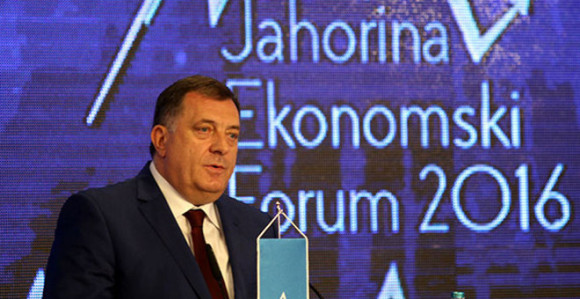 Dodik hladi šampanjac - u julu kredit MMF-a!?