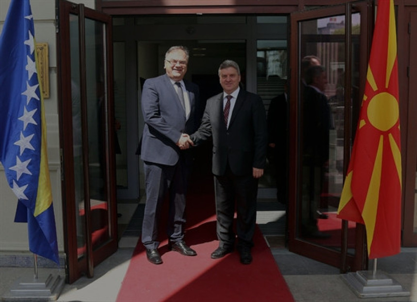 Odnosi za primjer BiH i Makedonije
