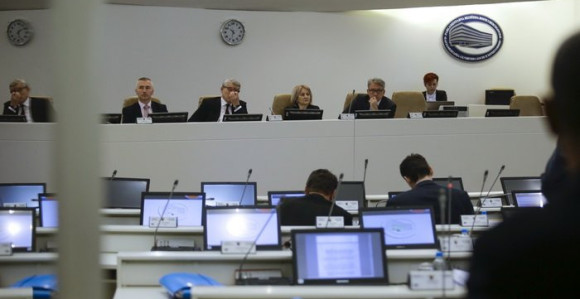 SNSD i SDA gubitnici  