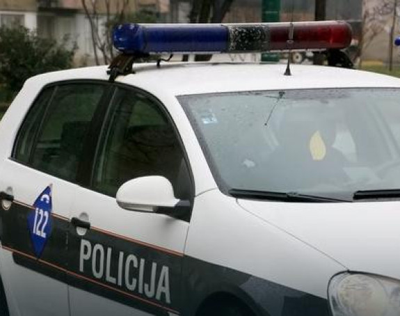 Muškarac umro u automobilu