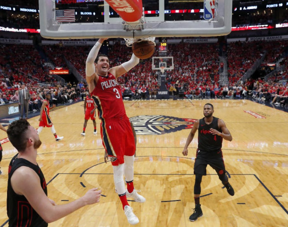 Sparsi i Blejzersi na korak od "metle", sjajni Mirotić!