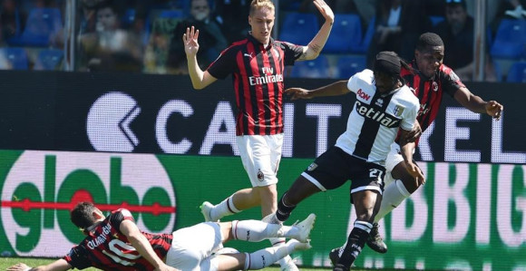 ITA: Bomba Alveša za remi u Parmi!