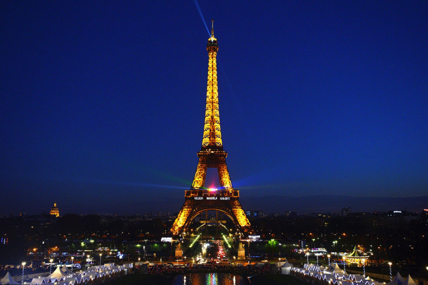 Analiza: Pariz – grad ljubavi, misterije, sporta...!