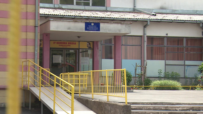 Cijela familija zaposlena u školi