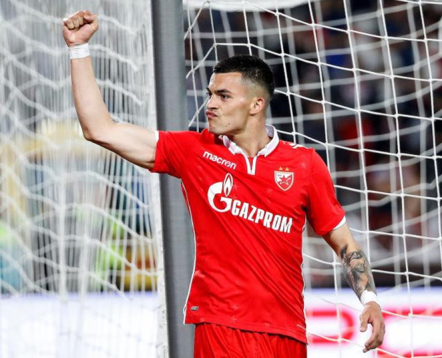 Radonjić najavio ostanak u Zvezdi!
