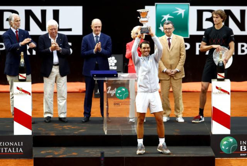 Rim: Pala kiša, Nadal ustao, Zverev nestao!