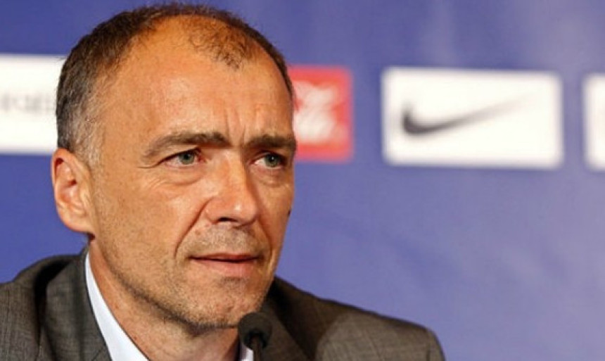 Milinko Pantić preuzima Elće?!