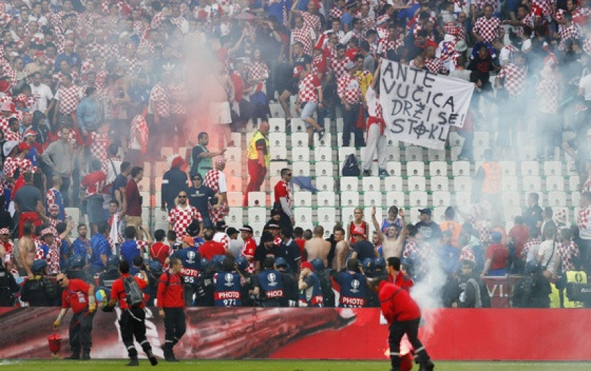 Hrvatski huligani prijete: Prekinućemo i meč sa Španijom!