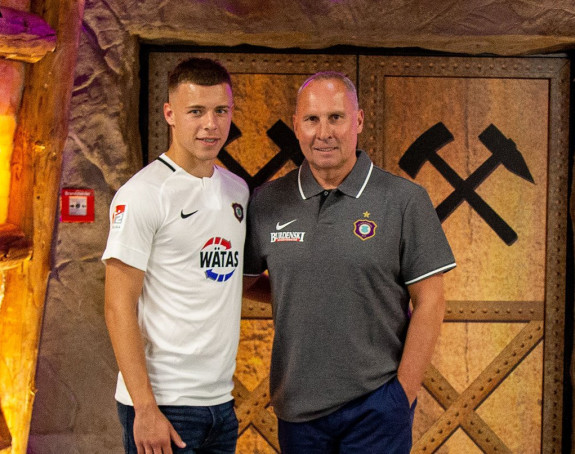 Zvanično: Bijeljinac, Kupusović, potpisao za Aue!