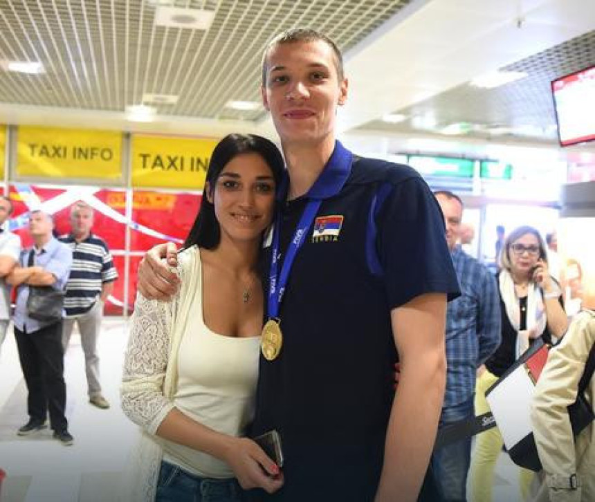 Aleksa Brđović: Trofej Svjetske lige sam posvetio tati!