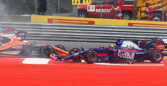 ''Флертовање'' у Формули 1!