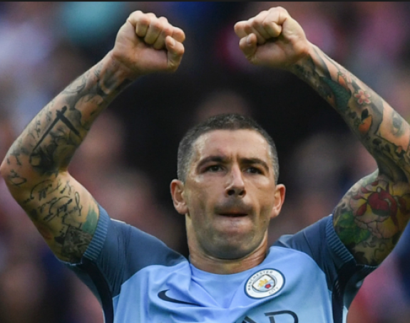 Kolarov na pozajmici u Romi?!