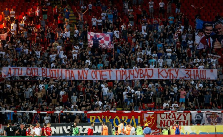 Делије ''навијачима'' Хрватске: Па му ти опет причувај кућу...!