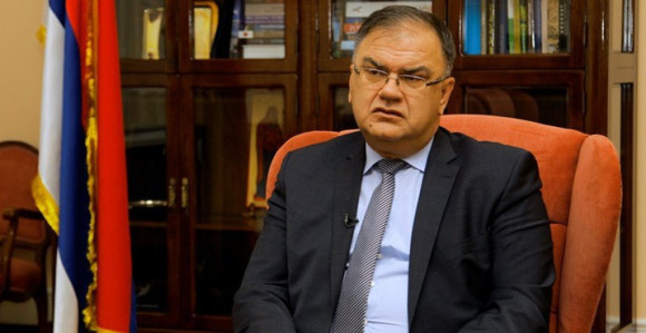 Ево шта Младен Иванић воли да чита