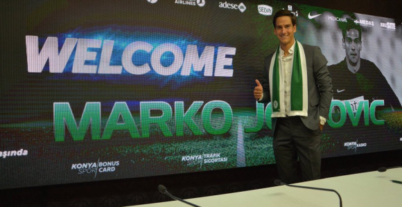 "Јевтовић до Самјуела Етоа и... гооол!"