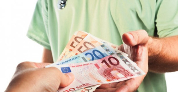 На лијекове и мито 230 КМ годишње