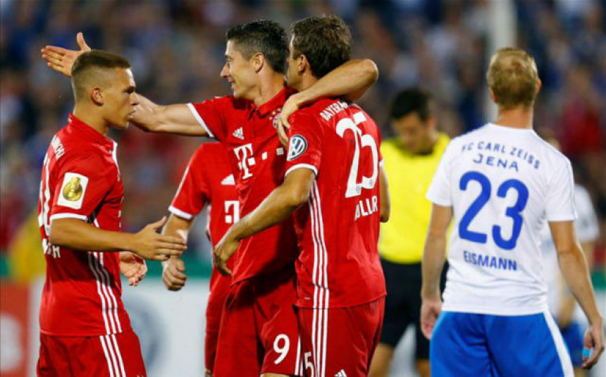 Kup: Bajern briljantno krenuo u odbranu trofeja!