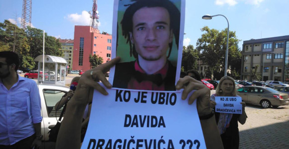 "Tužioci, izađite pred narod!"